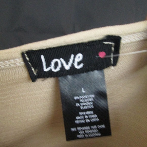 Women's Top - Picture 4 of 4